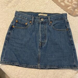 Levi’s denim icon skirt